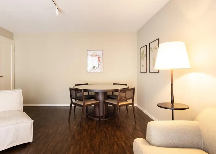 Ema House Serviced Superior Seefeld Curych