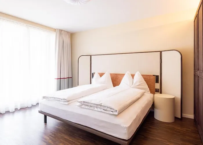 Ema House Serviced Superior Seefeld ציריך