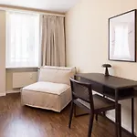 Ema House Serviced Superior Seefeld Appartement *